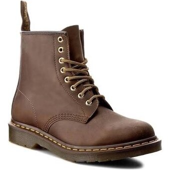 Dr. Martens a1460 uk 8