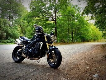 Triumph Speed Triple 1050