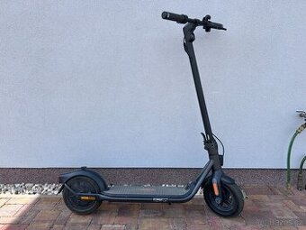 Elektrokoloběžka Ninebot Segway F2E, nájezd pouze 227km