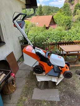 STIHL RMA 443V