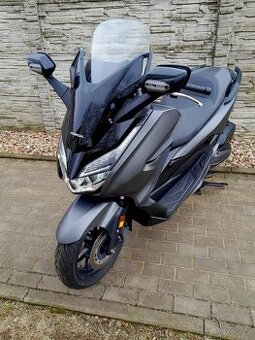 HONDA FORZA 125