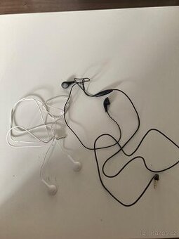 Drátová sluchátka na JACK 3,5mm - jedny Sony