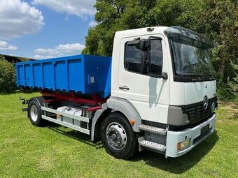 Mercedes Atego hakovy nosic kontejneru 18t