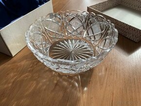 Křišťálová mísa