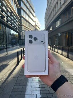 iPhone 17 PRO MAX 256GB stříbrná  ✅