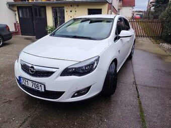 Opel Astra J 2,0cdti 118kw OPC Line