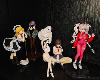 6 anime figurek