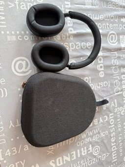 Sony WH-1000XM5 barva černá