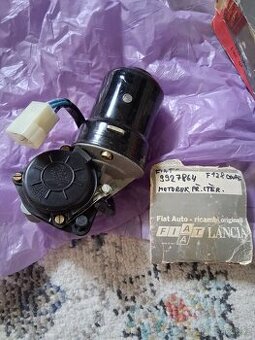 Prodám motorek př.stěračů Fiat 128 coupé