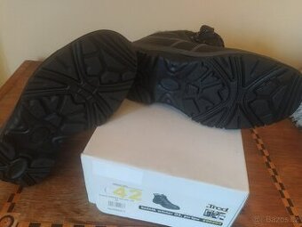 Prodám pracovní obuv