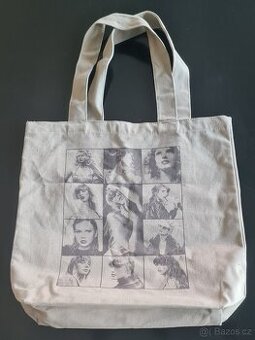 618 Taylor Swift - 2x taška + odznaky + náramky