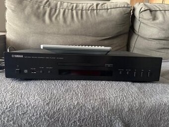 Yamaha CD S300 černý