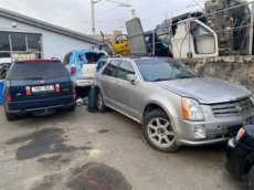 Cadillac SRX 3.6 V6 i 4,6 V8 na díly 7kusu