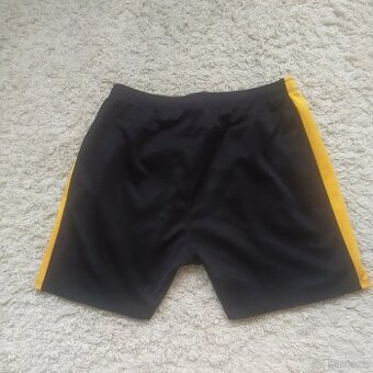 Chlapecké sportovní kraťasy, vel. 158, Zn. Umbro