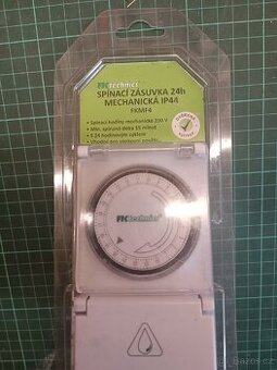 Spínací zásuvka / časovač