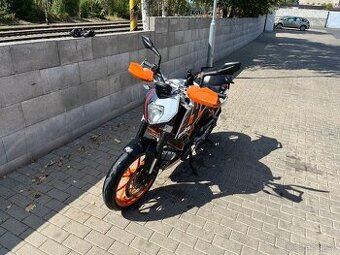 KTM Duke 390