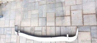 Plechový nárazník a sklo Trabant