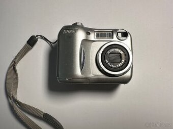 Nikon Coolpix 3100 Retro