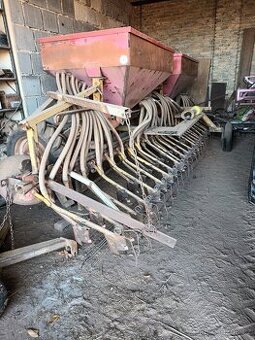 Prodám pneusej acord 6m