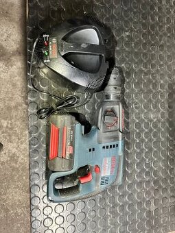 Prodám AKU bourací kladivo Bosch GBH 36 VF-LI