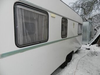 CHATA NA KOLECH - dvouosý karavan Tabbert