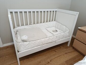 SUNDVIK Dětská postýlka, bílá, 60x120 cm