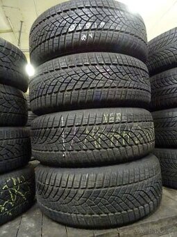Zimní pneu Goodyear Ultragrip,225/50/18 99V, 4 ks, 8,5 mm