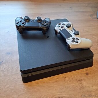 Playstation 4 Slim 1TB - 2x Joystick