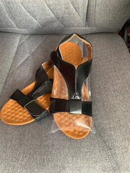 SANDÁLY-současný hit, ručně šité, kožené,zdravotní