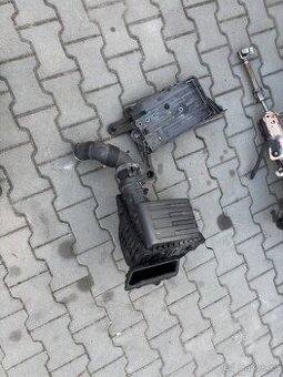 Filtr box Octavia 3 2.0tdi