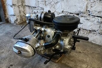 Motor diferenciál převodovka se zpátečkou Ural M67 M66 M63