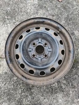 Plechový disk z Mazda 323 F