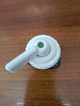 NOVÝ - přepínač směrových světel na Pragu V3S, S5, Zetor