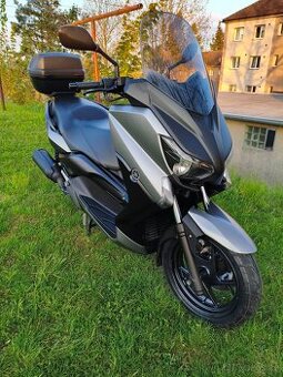 Yamaha X-Max 125i