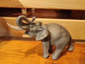 Keramický slon