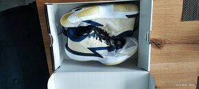 Nike Jordán Zion 1, vel 38