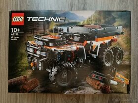 LEGO TECHNIC 42139 Terénní vozidlo