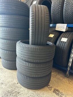 4xLetní pneu PIRELLI P ZERO 245/40/R19  94W