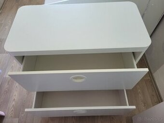 Komoda Busunge Ikea bílá