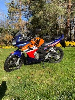 Honda CBR 125 - světlo