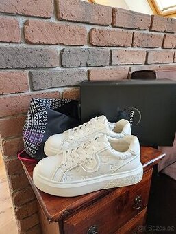 Pinko kožené sneakers vel.38 nové original