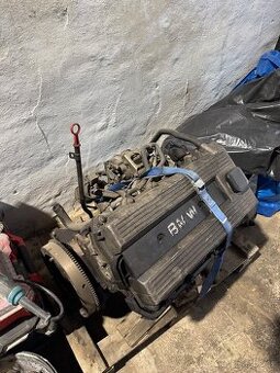Motor bmw e30 318is M42B18