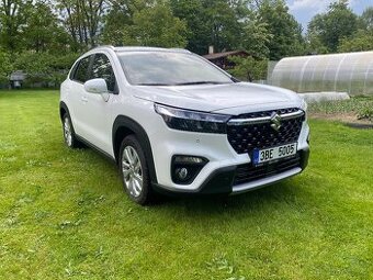 Suzuki S-Cross Hybrid