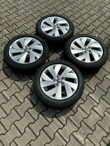 ZÁNOVNÍ Kompletní alu VW Golf 5x112r17+205r50r17 zimní - 1