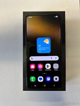 Samsung Galaxy S22 5G 8/128GB Black (SM-S901)