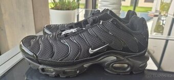 NIKE AIR MAX PLUS 42-43 stélka 27cm