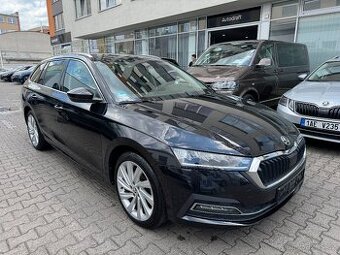 Škoda Octavia 4 iV 1.4 TSI 150kW DSG ACC Head-up Kamera Navi