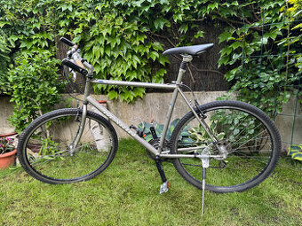 Marin Larkspur Ovation