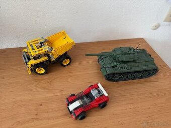Prodám tyto tři lego sety