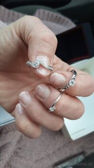 Náušnice/prsteny s brilianty/diamanty